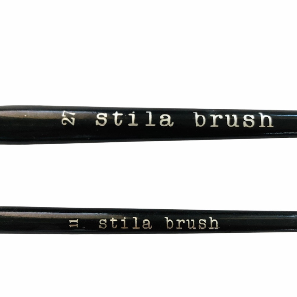 Two Stila Makeup Brushes 27 & 11 - Picture 3 of 4